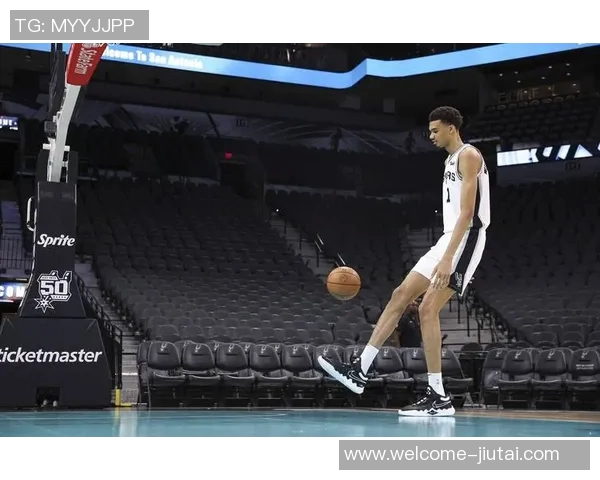 文班亚马获80选票荣膺最佳防守球员戈贝尔与莫布里仅得7 文班亚马获80选票荣膺最佳防守球员戈贝尔与莫布里仅得7