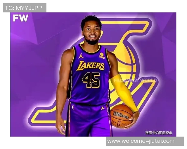 米切尔赞鲍尔赛场思维与詹姆斯相似强调球队所需的关键特质